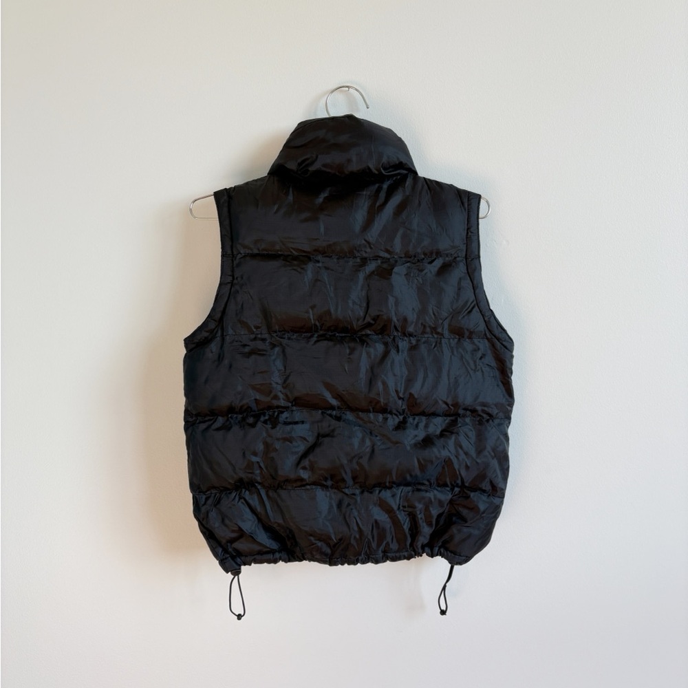 Puffer Vest 🖤 - Picture 4 of 4